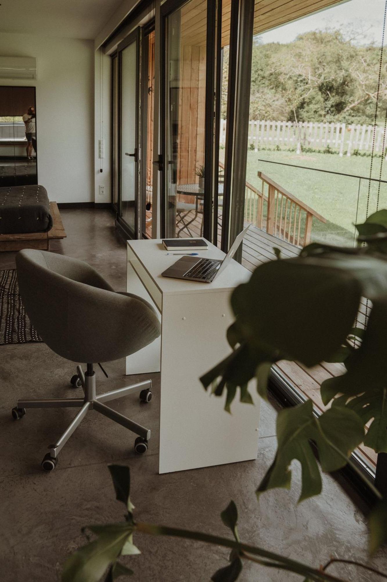 Vibe Luxury Cabins Arnuero Εξωτερικό φωτογραφία
