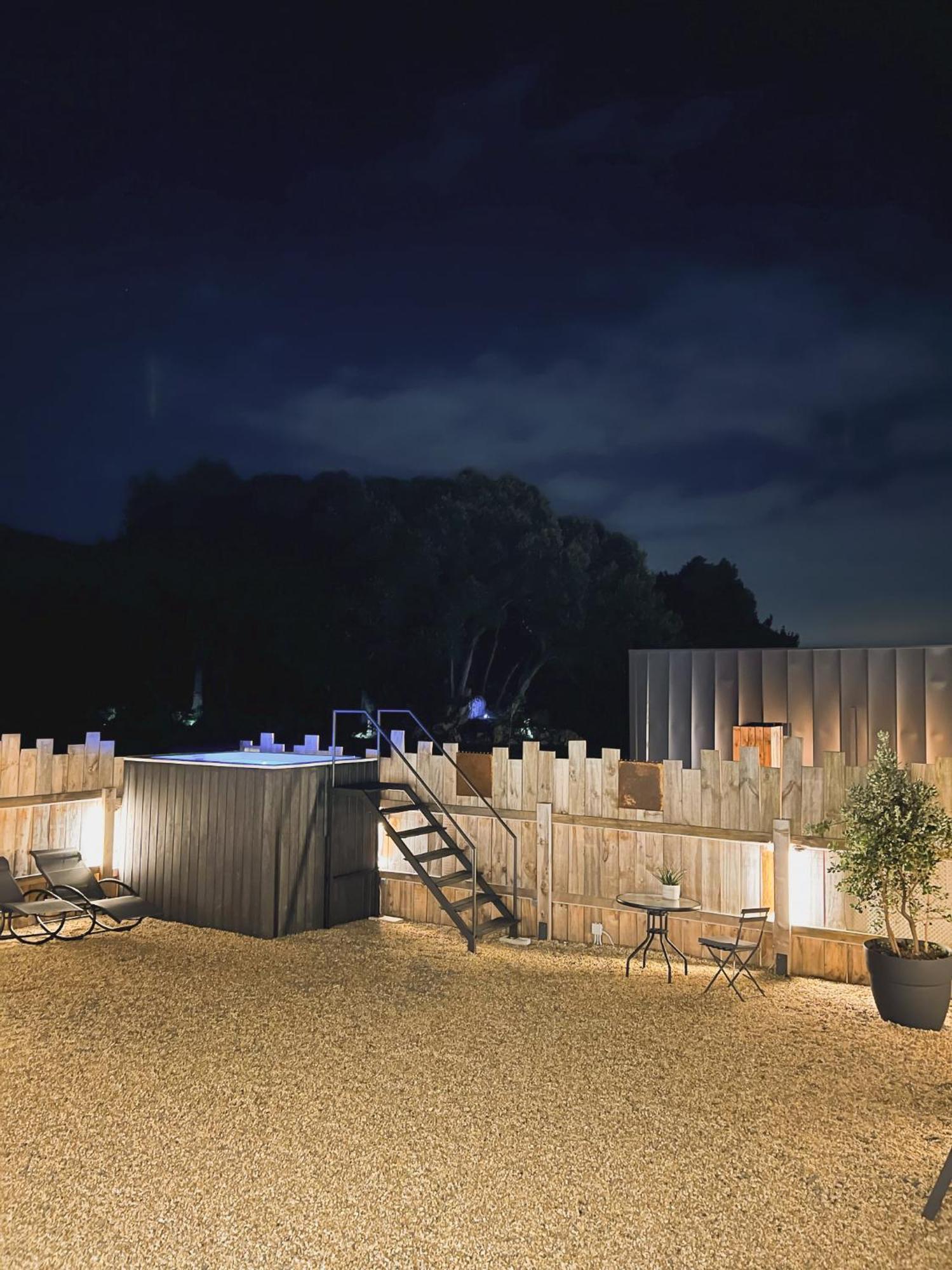 Vibe Luxury Cabins Arnuero Εξωτερικό φωτογραφία